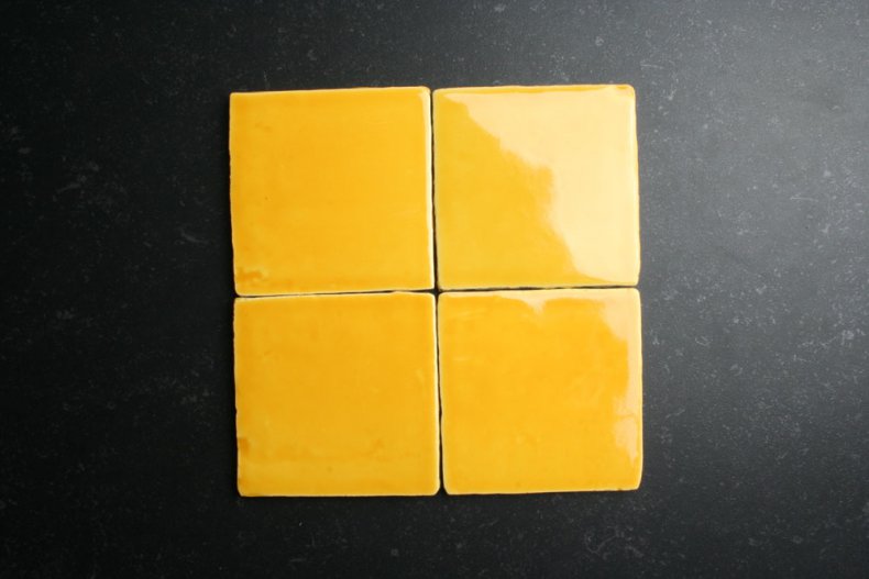 Handvorm 10x10 antiek gele tegels