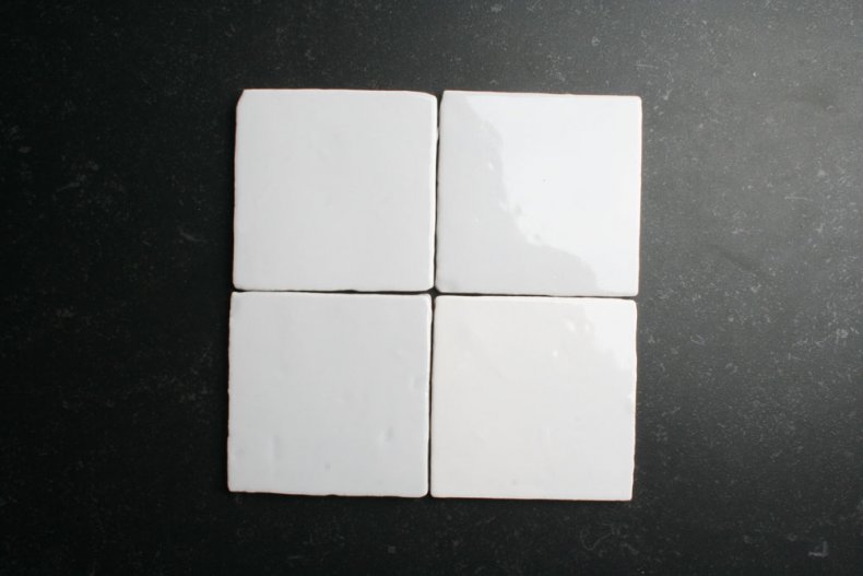 Handvorm 10x10 witte (grijze) tegels
