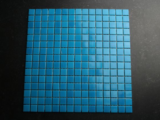 Glasmozaïek Blauw 2x2 cm.