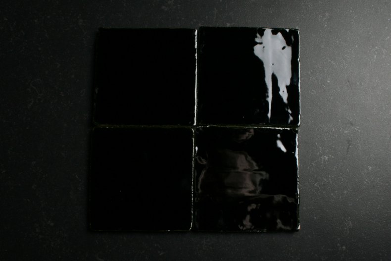 handvorm 10x10 diep zwart tegels