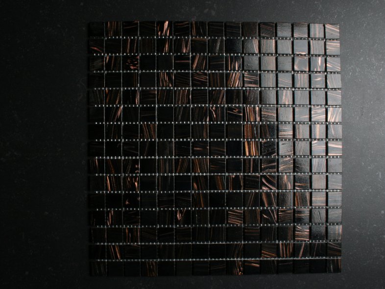 Goud Mozaiek diep bruin/zwart/goud 2x2 cm.