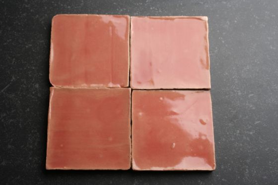 handvorm 10x10 roze abrikoos tegels